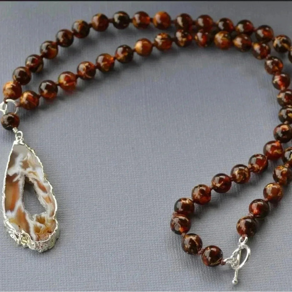 Amber Necklace,Stalactite Pendant,Drusy Pendant,Hand Knotted, Brown Necklace - Picture 1 of 3